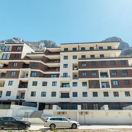 Miracle Apartment Котор Екстериор снимка