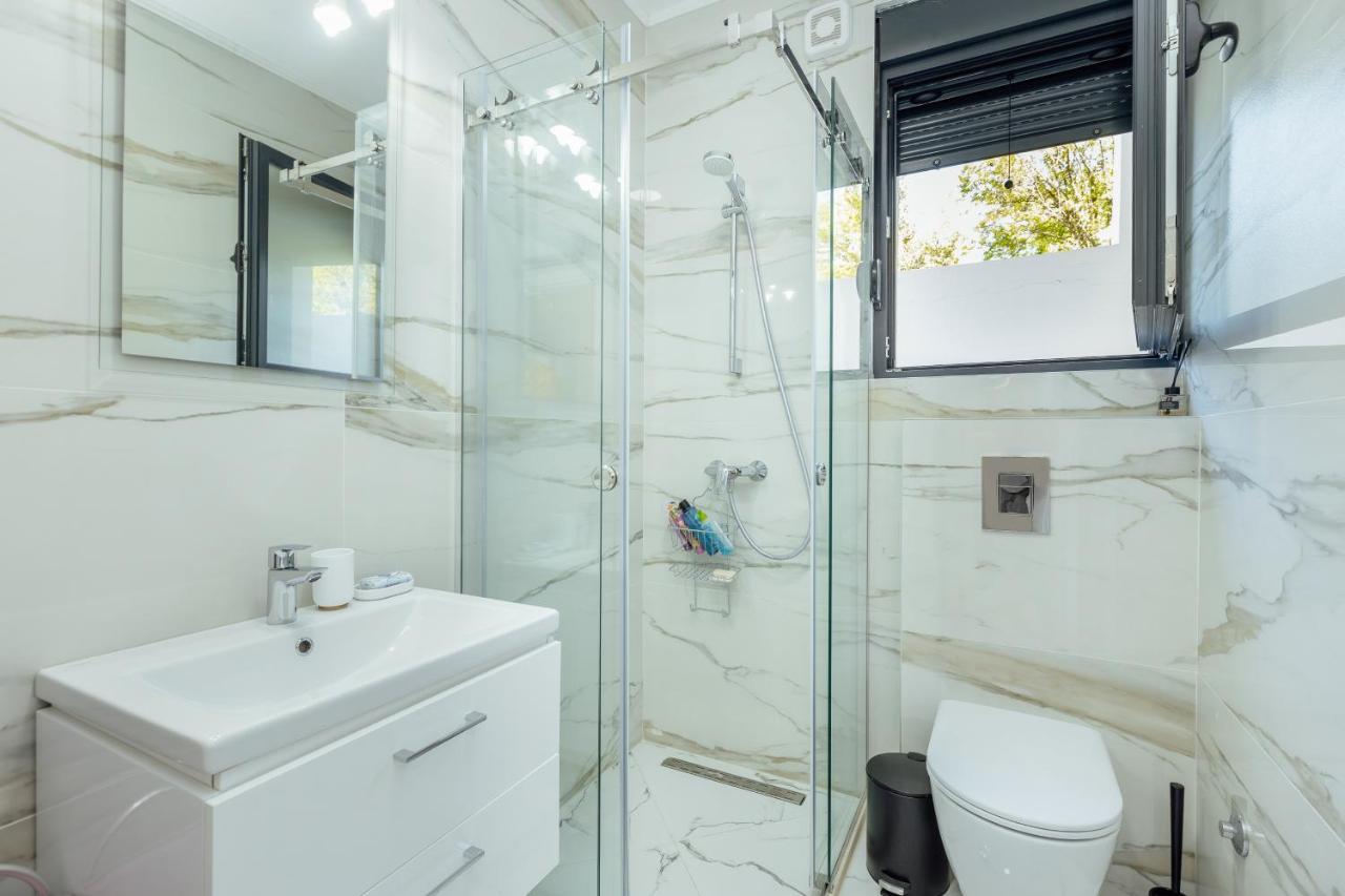 Miracle Apartment Котор Екстериор снимка