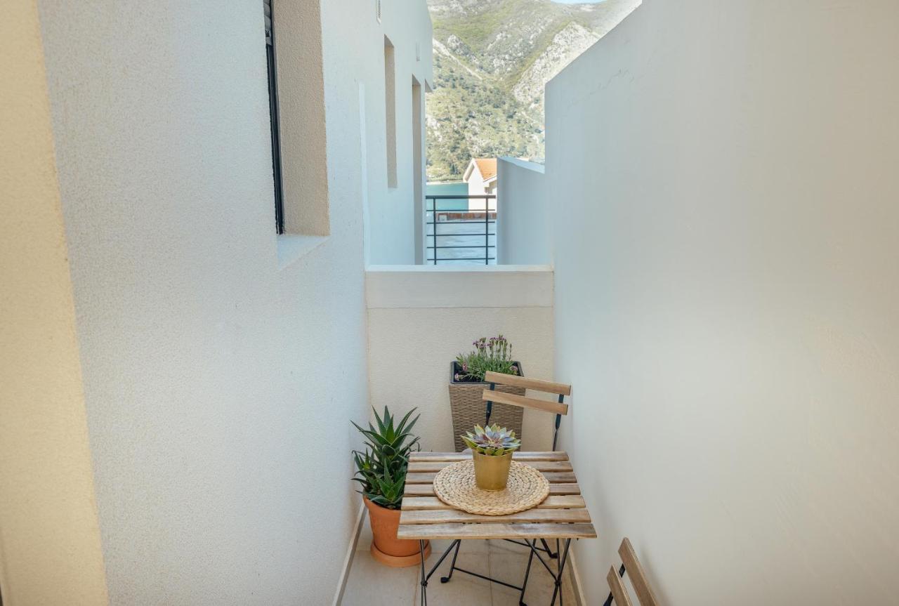 Miracle Apartment Котор Екстериор снимка
